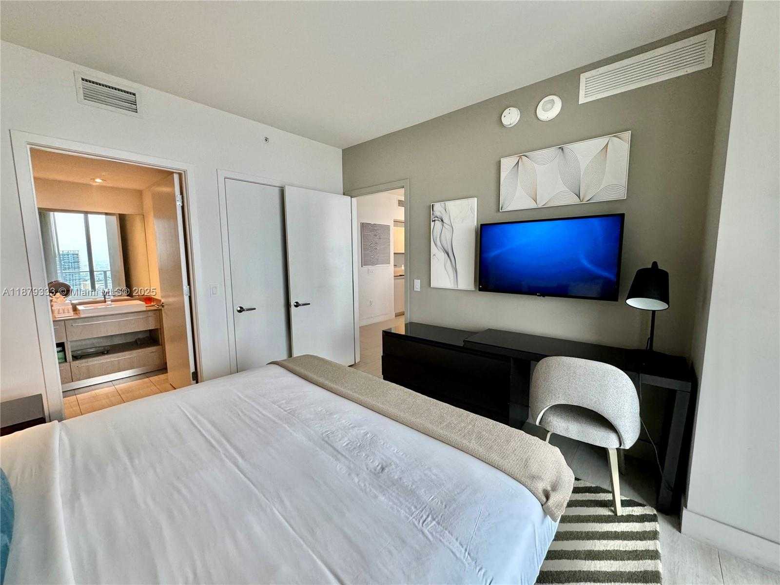 Small Image of 4010 SOUTH OCEAN DR #R2406, Hollywood Number 7