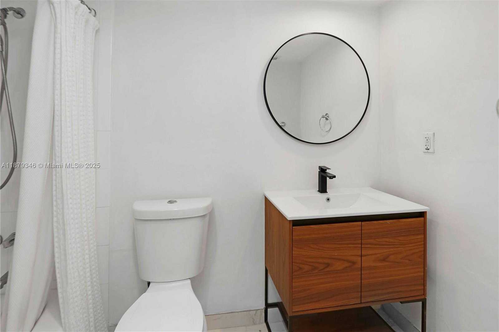 Small Image of 90 EDGEWATER DR #718, Coral Gables Number 10