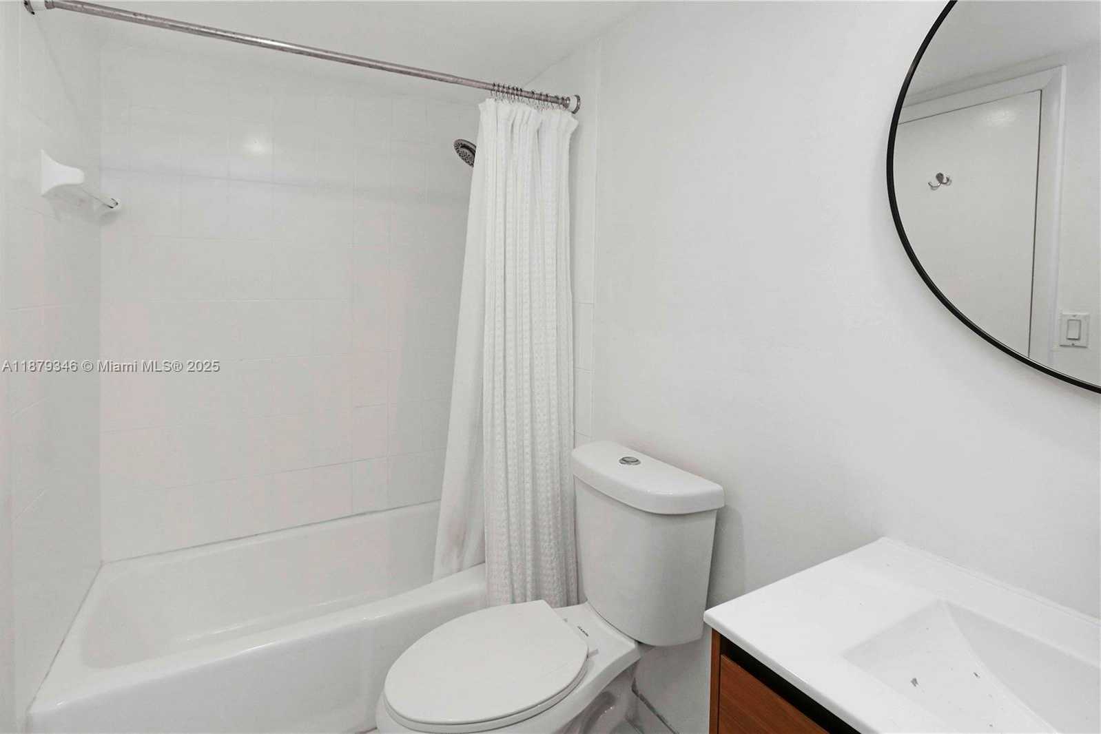 Small Image of 90 EDGEWATER DR #718, Coral Gables Number 11