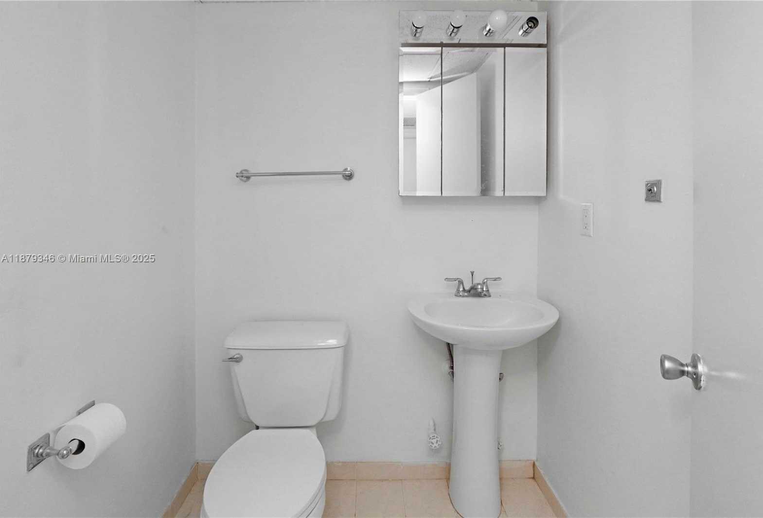 Small Image of 90 EDGEWATER DR #718, Coral Gables Number 12