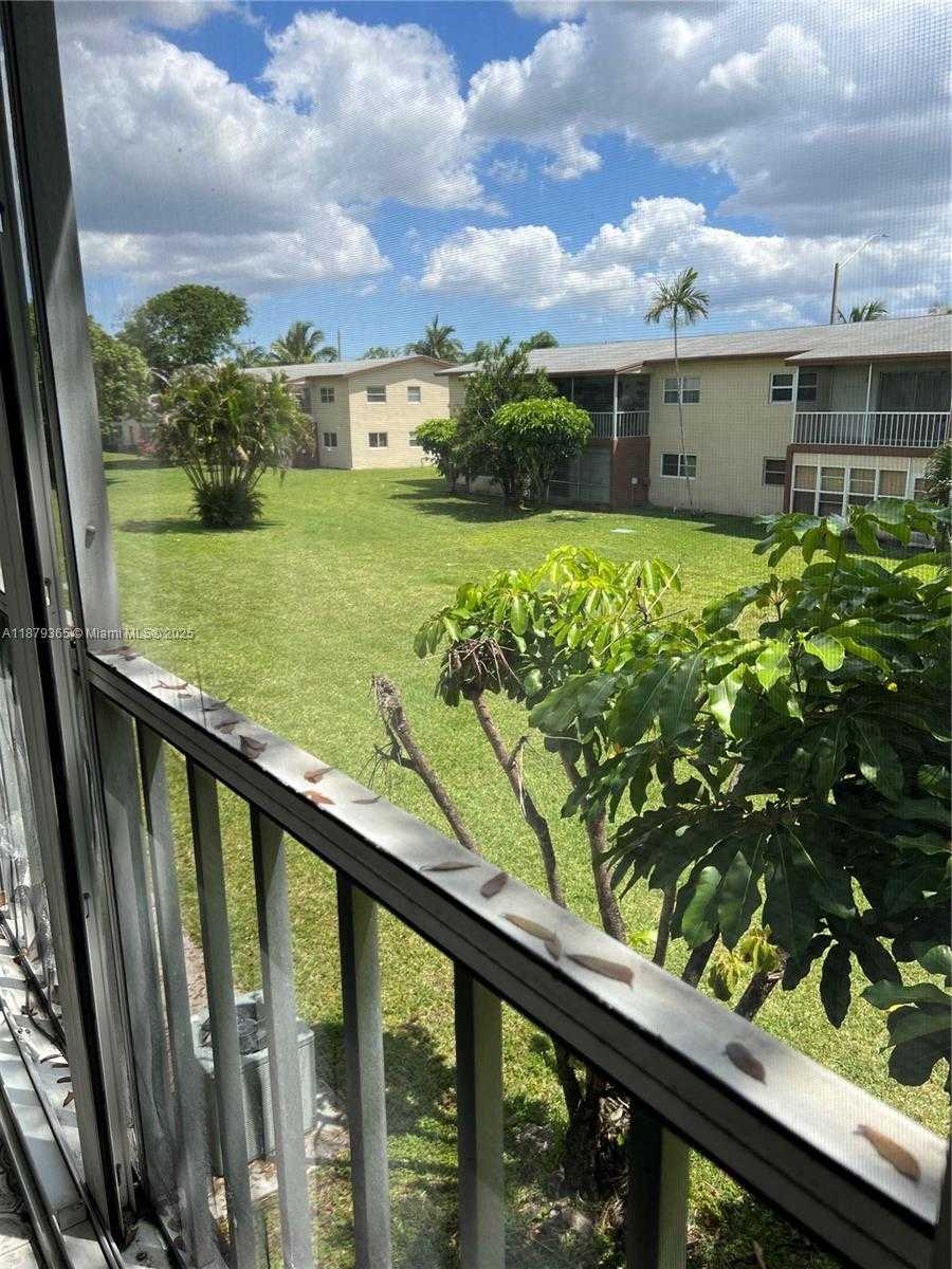 Small Image of 7300 NORTH WEST 4 PLACE #205, Margate Number 24