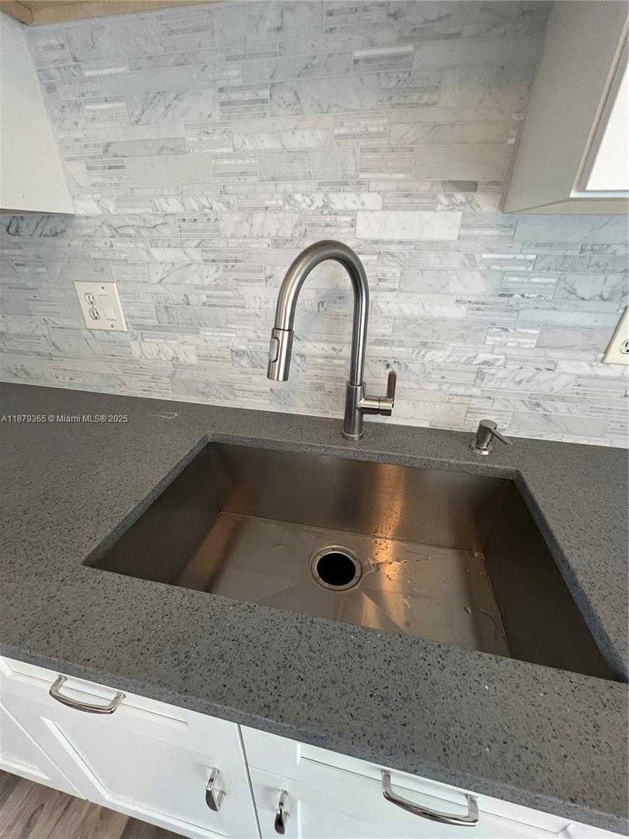 Small Image of 7300 NORTH WEST 4 PLACE #205, Margate Number 9