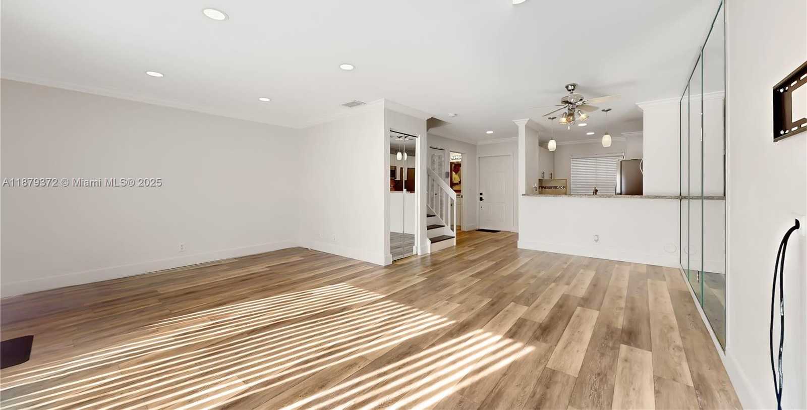 Small Image of 17367 SOUTH WEST 140TH CT, Miami Number 12