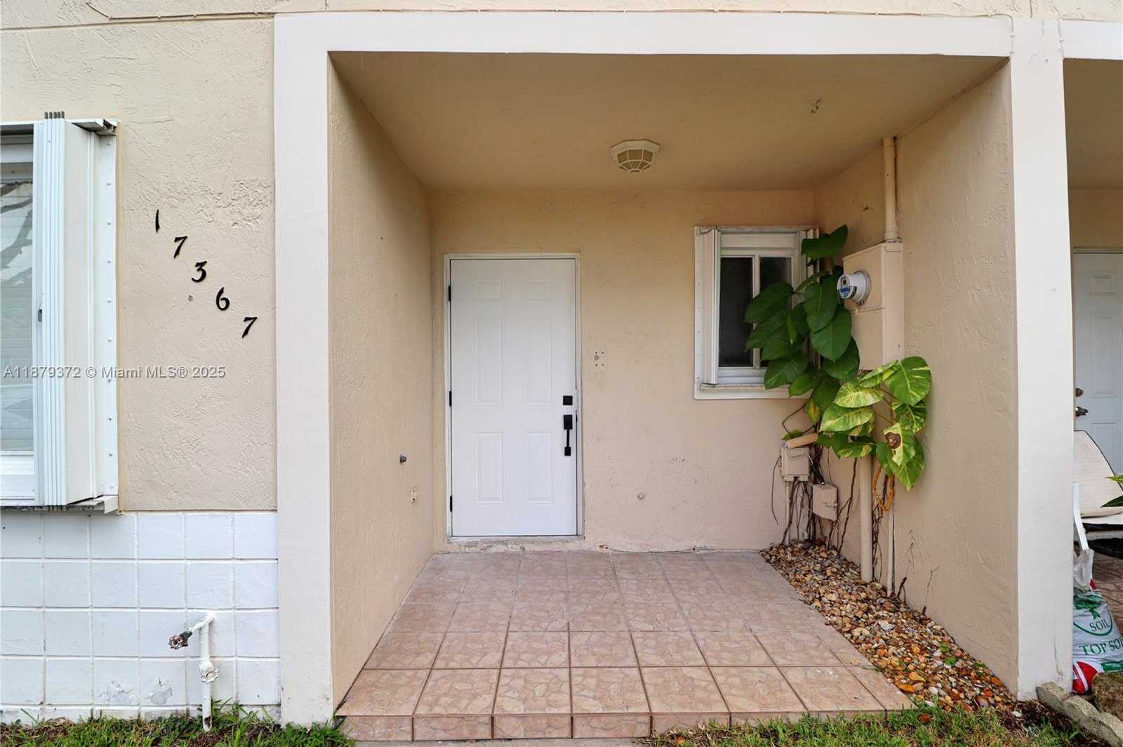 Small Image of 17367 SOUTH WEST 140TH CT, Miami Number 26