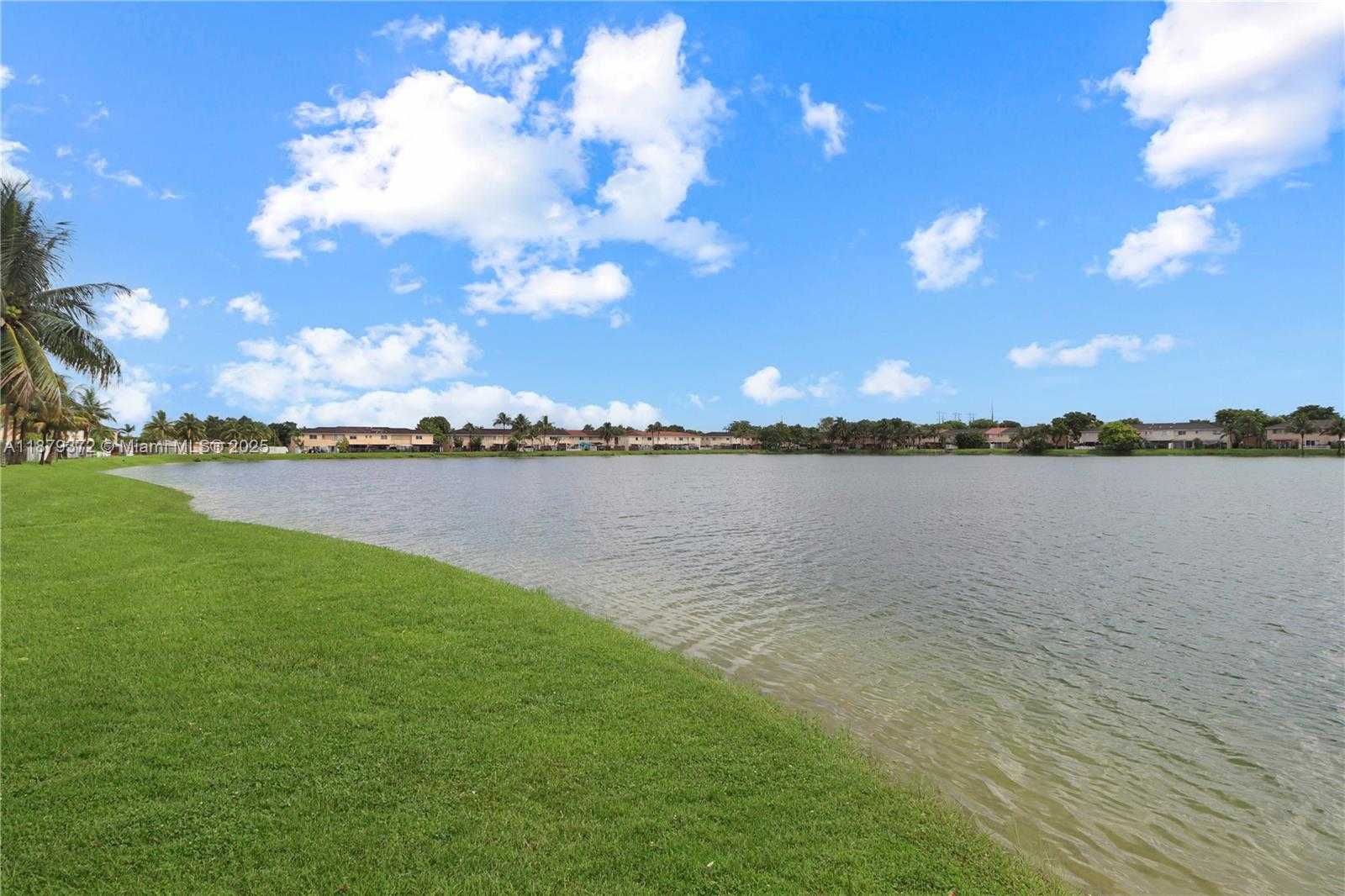Small Image of 17367 SOUTH WEST 140TH CT, Miami Number 27