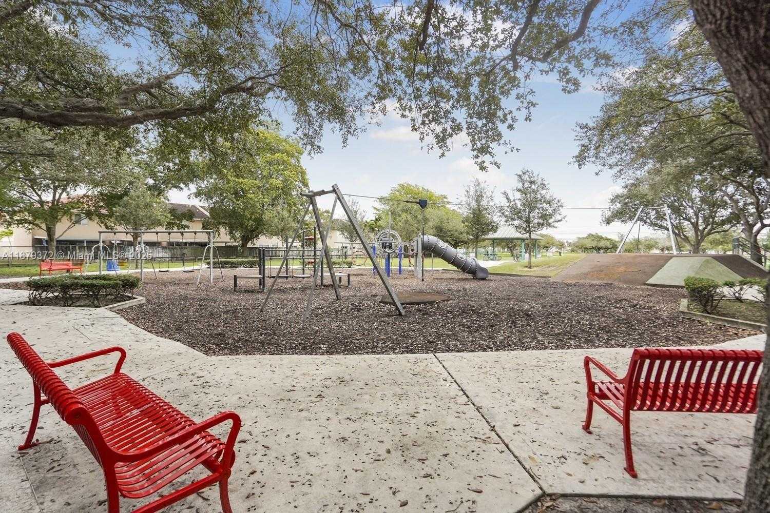 Small Image of 17367 SOUTH WEST 140TH CT, Miami Number 31