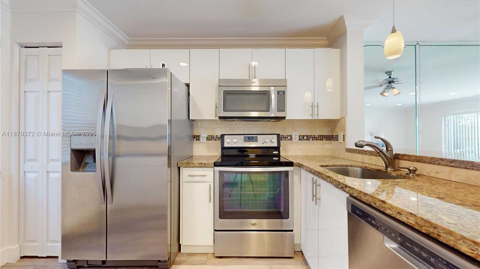 Small Image of 17367 SOUTH WEST 140TH CT, Miami Number 8