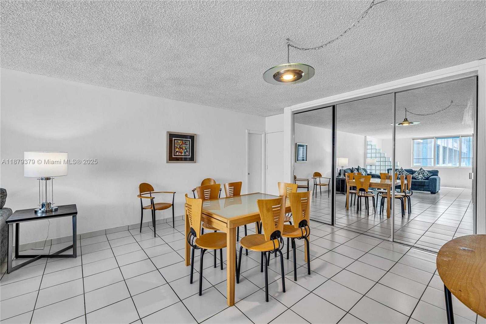 Small Image of 5005 COLLINS AVE #616, Miami Beach Number 4