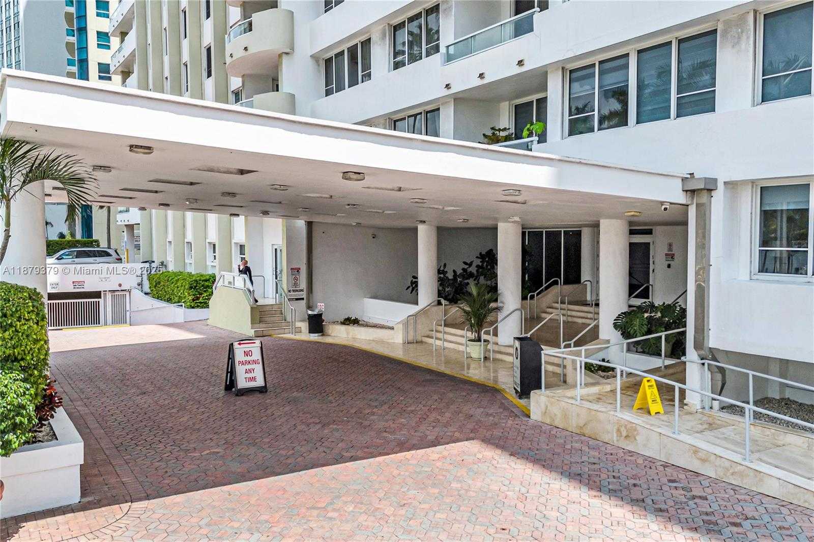 Small Image of 5005 COLLINS AVE #616, Miami Beach Number 42