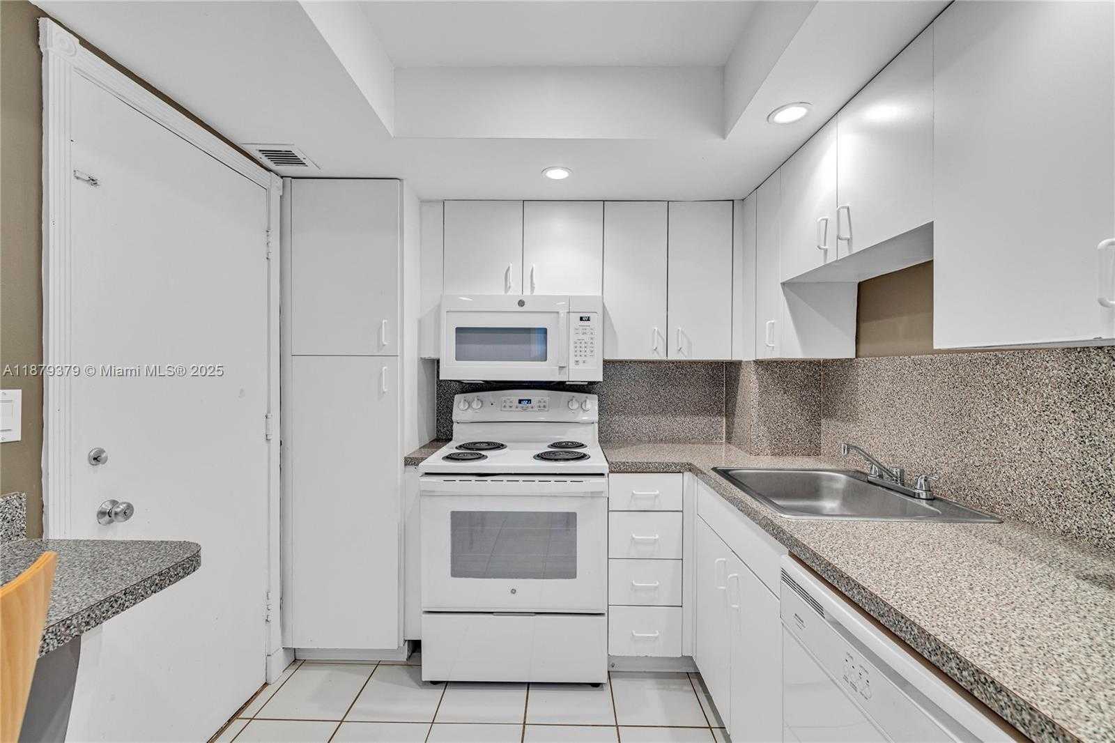 Small Image of 5005 COLLINS AVE #616, Miami Beach Number 7