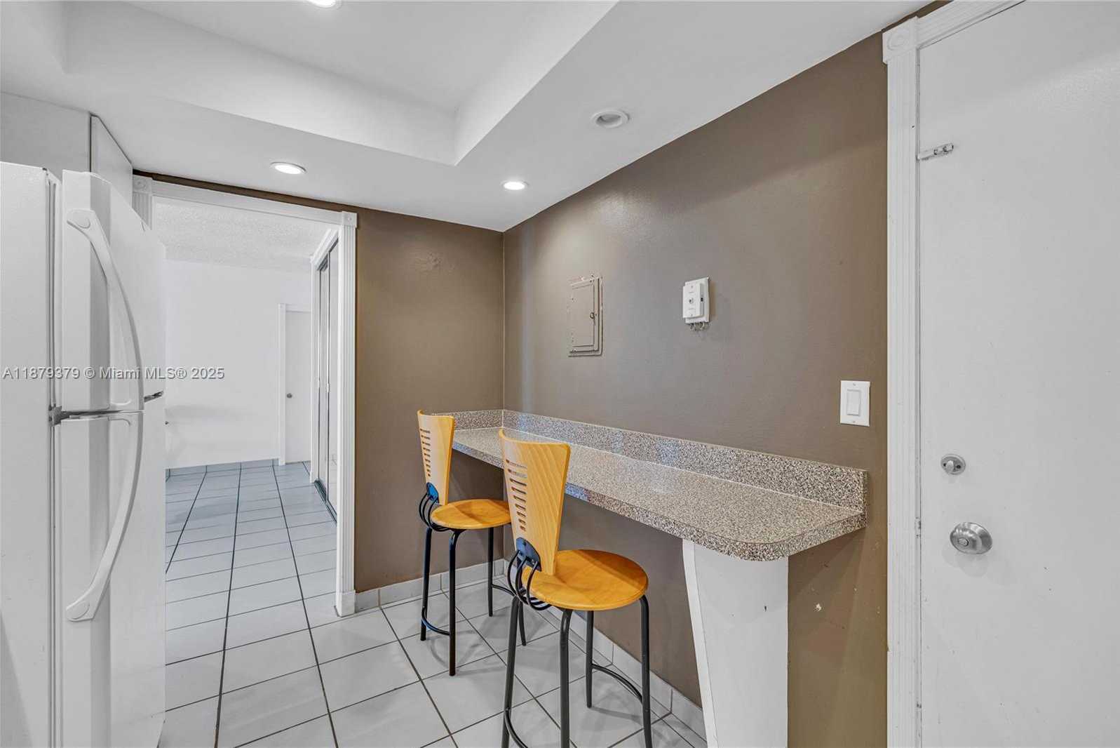 Small Image of 5005 COLLINS AVE #616, Miami Beach Number 8