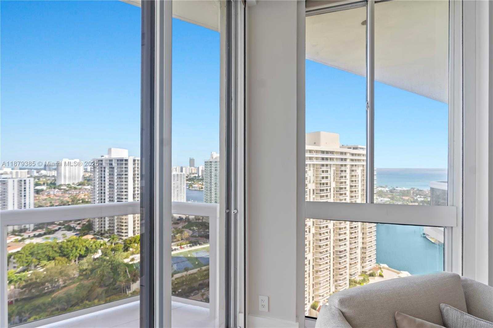 Small Image of 20185 EAST COUNTRY CLUB DR #PH6, Aventura Number 39