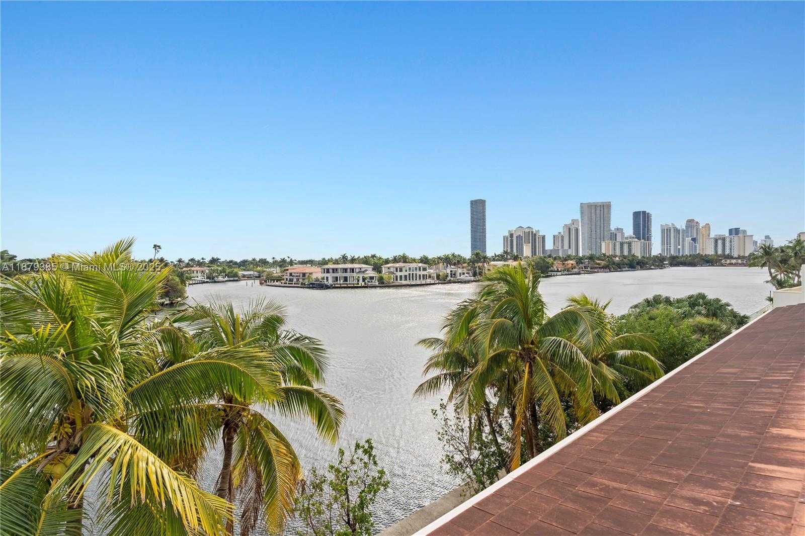 Small Image of 20185 EAST COUNTRY CLUB DR #PH6, Aventura Number 49