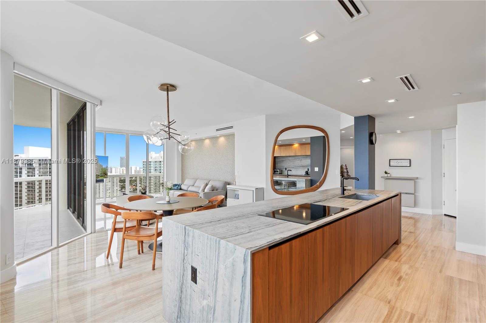 Small Image of 20185 EAST COUNTRY CLUB DR #PH6, Aventura Number 8