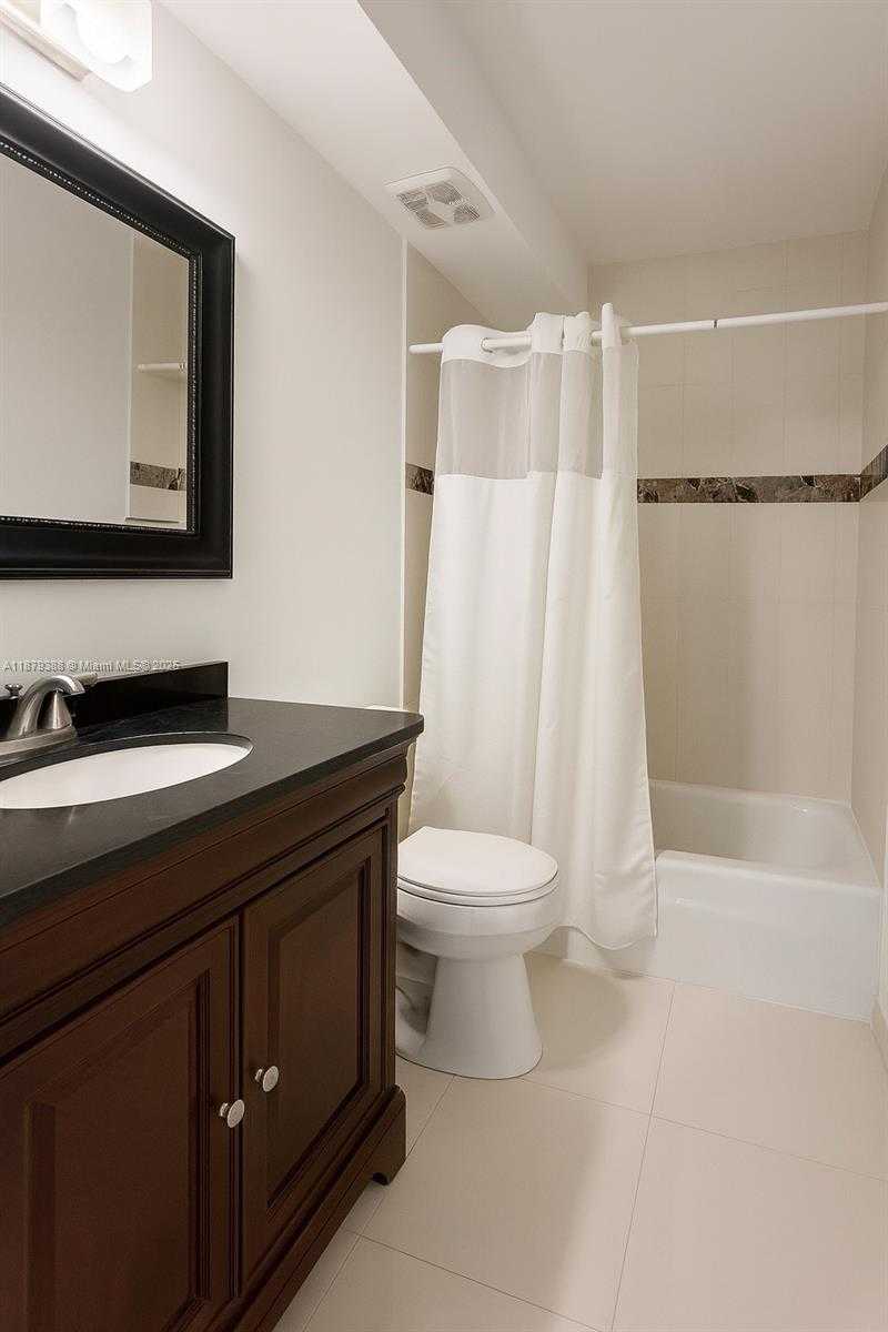 Small Image of 400 KINGS POINT DR #224, Sunny Isles Beach Number 11