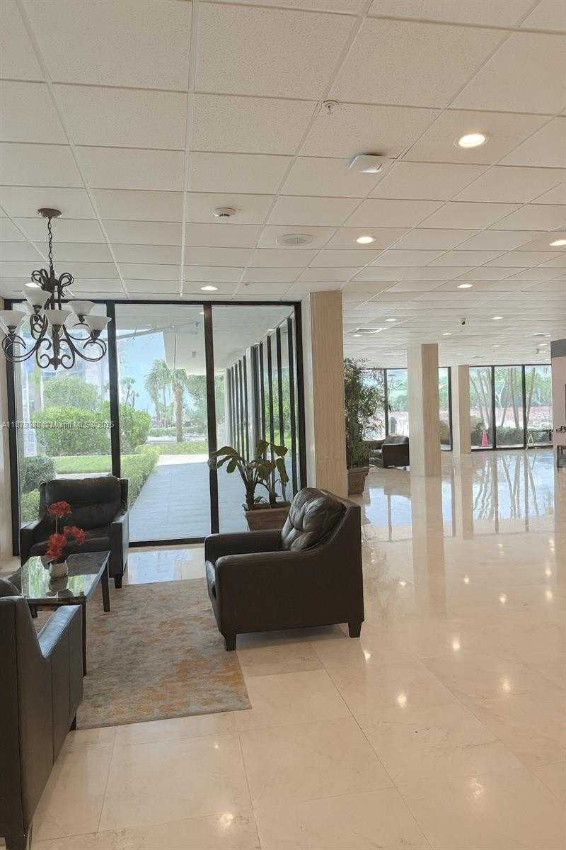 Small Image of 400 KINGS POINT DR #224, Sunny Isles Beach Number 3