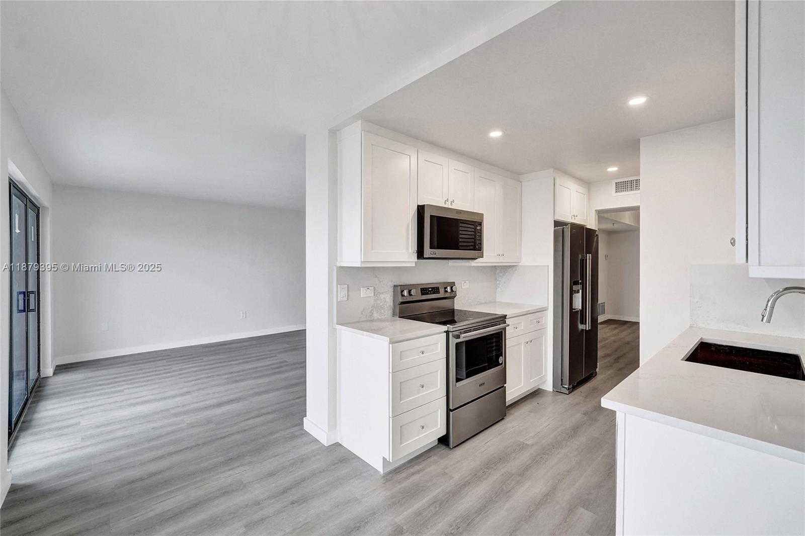 Small Image of 1201 SOUTH OCEAN DR #2509S, Hollywood Number 14