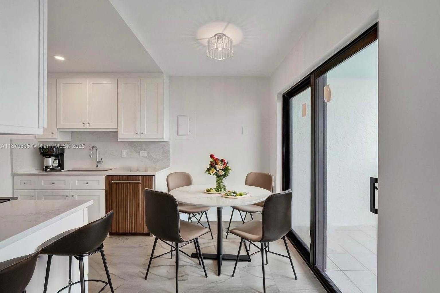 Small Image of 1201 SOUTH OCEAN DR #2509S, Hollywood Number 3