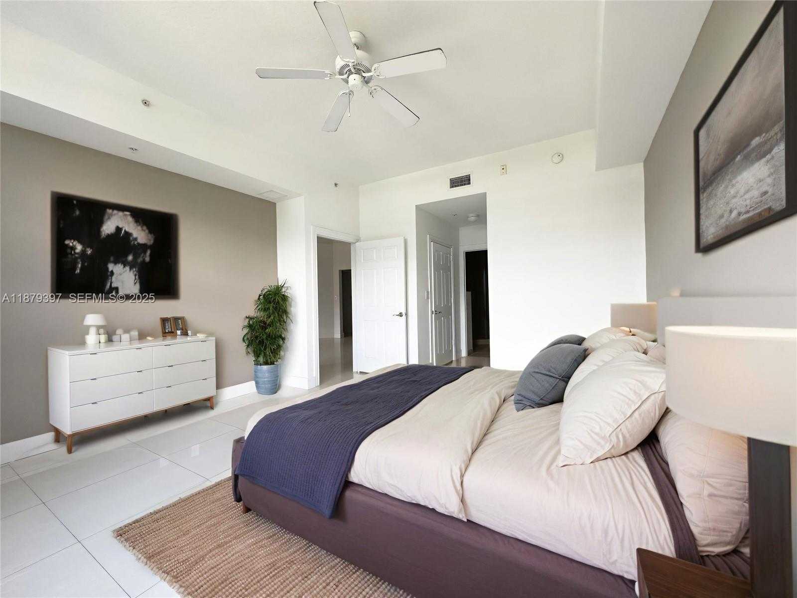 Imagen de Pequeño Objeto