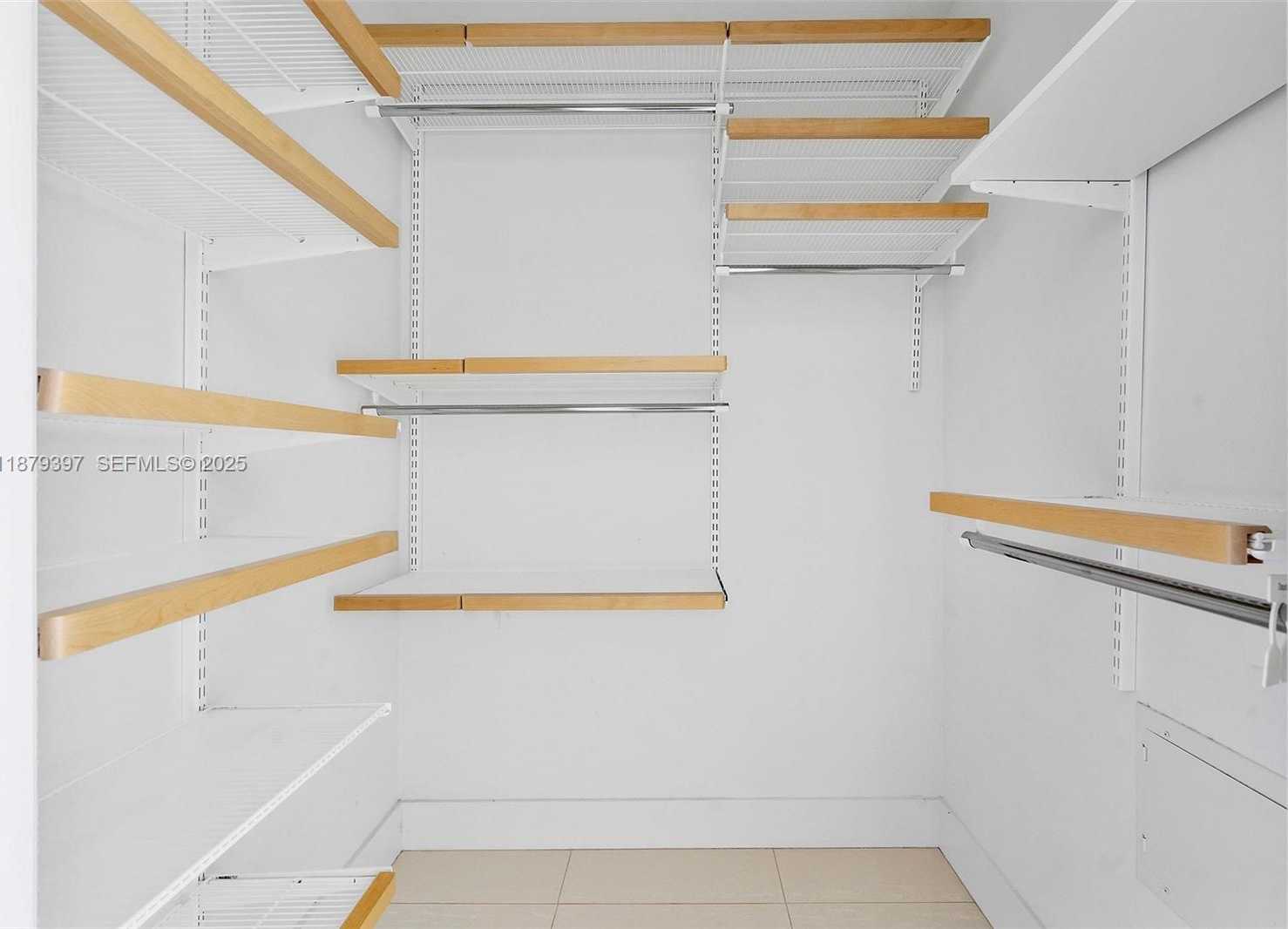 Imagen de Pequeño Objeto