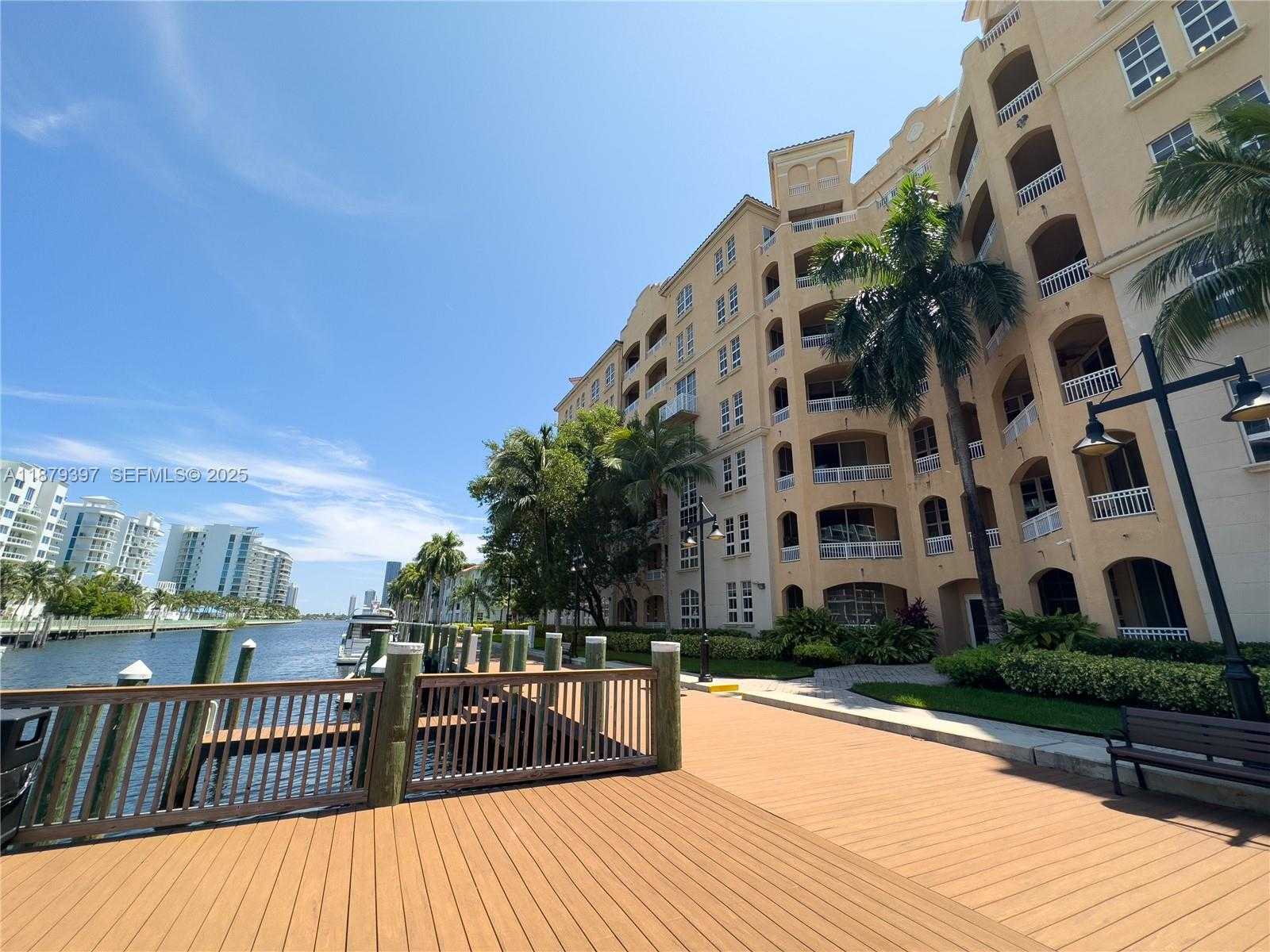 Imagen de Pequeño Objeto