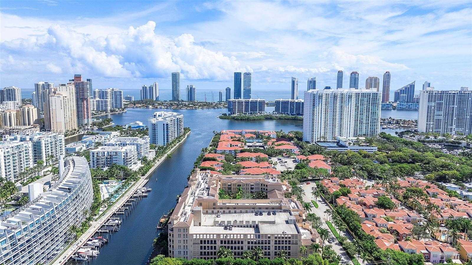 Imagen de Pequeño Objeto