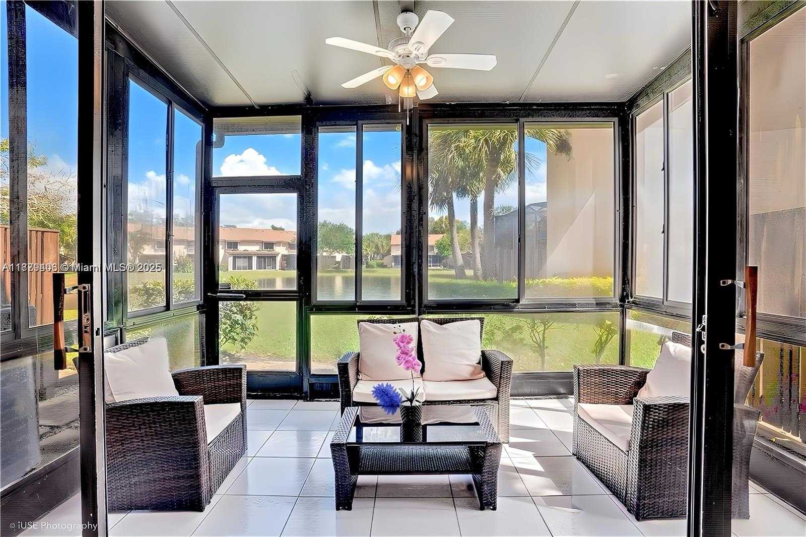 Small Image of 3950 COCOPLUM CIR #F, Coconut Creek Number 9