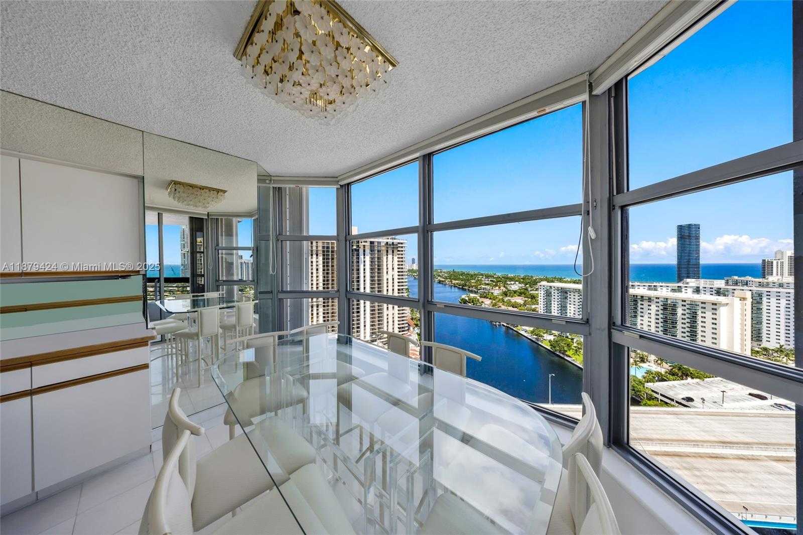 Small Image of 19195 NORTH EAST 36TH CT #2706, Aventura Number 11