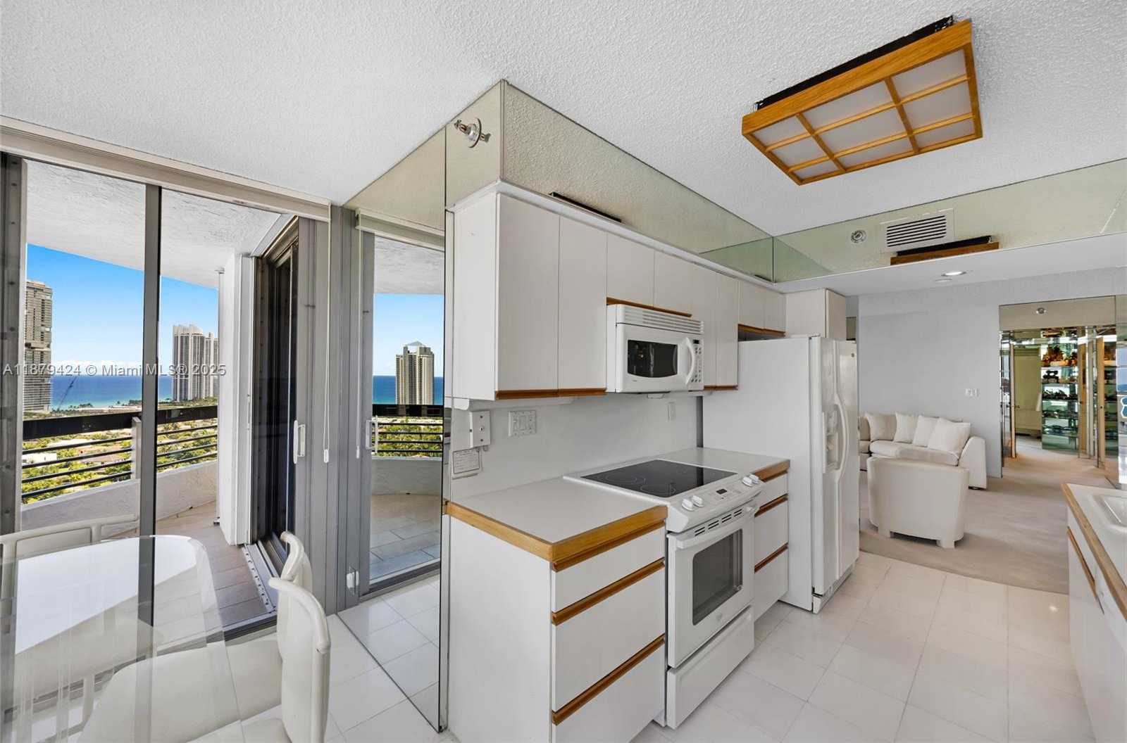 Small Image of 19195 NORTH EAST 36TH CT #2706, Aventura Number 13