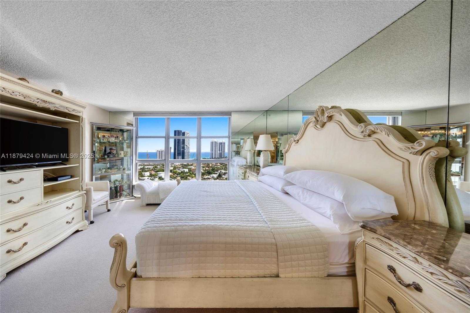 Small Image of 19195 NORTH EAST 36TH CT #2706, Aventura Number 26