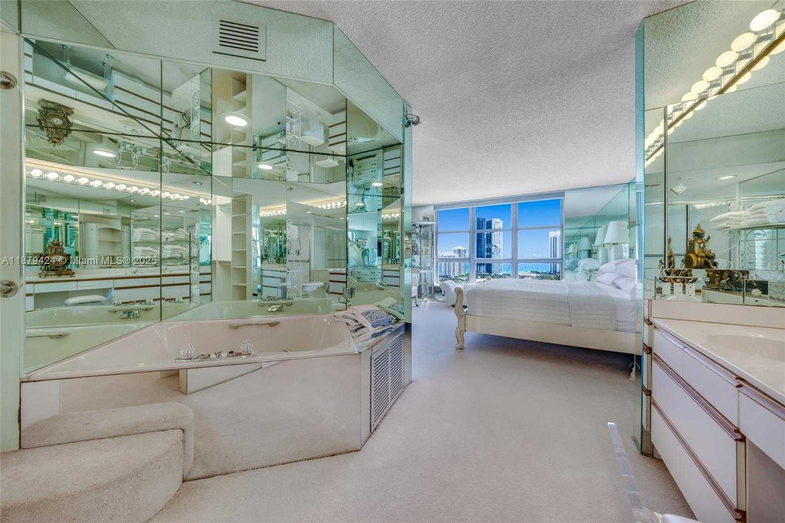Small Image of 19195 NORTH EAST 36TH CT #2706, Aventura Number 35