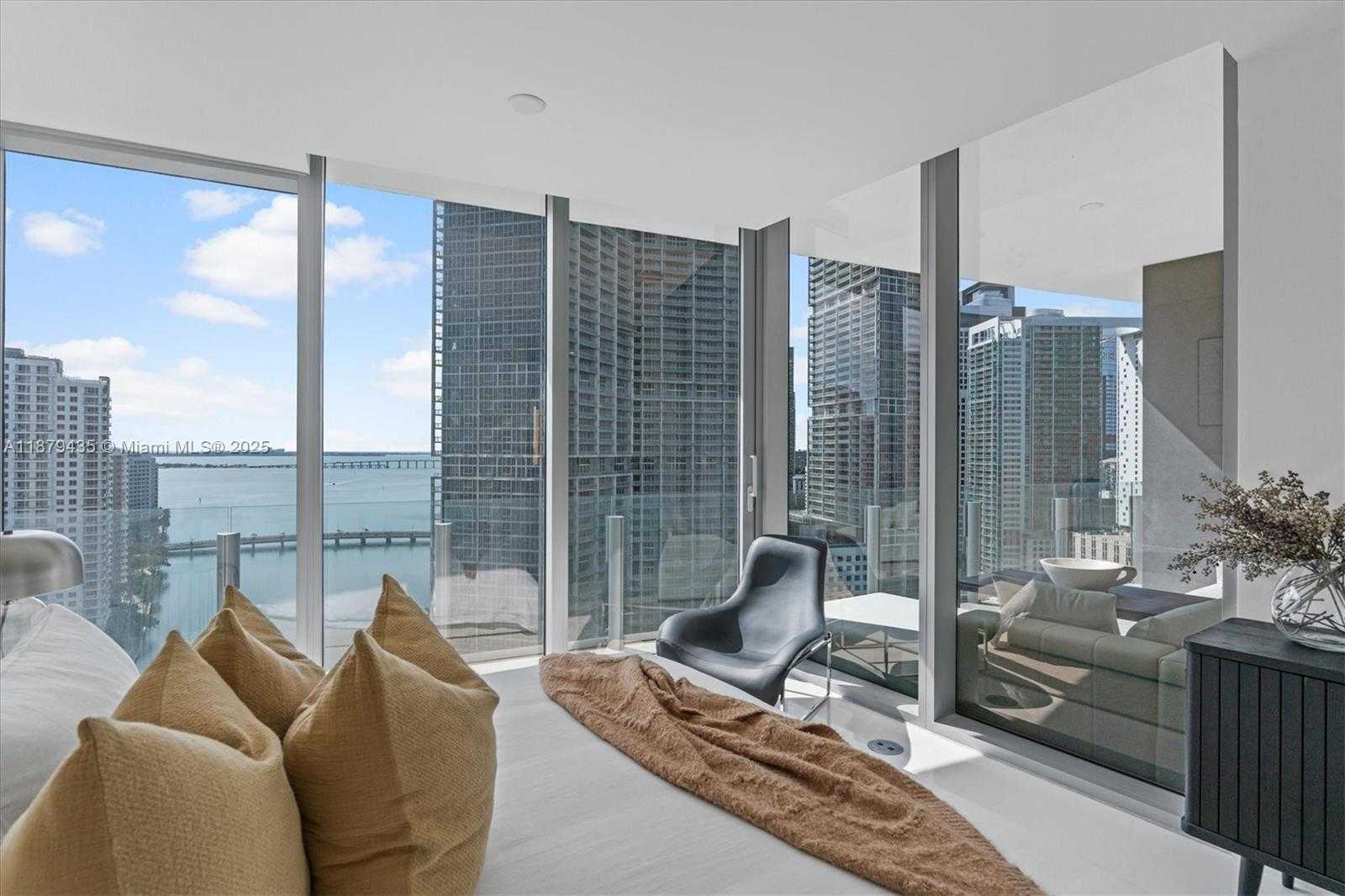 Small Image of 300 BISCAYNE BLVD WAY #2205, Miami Number 12