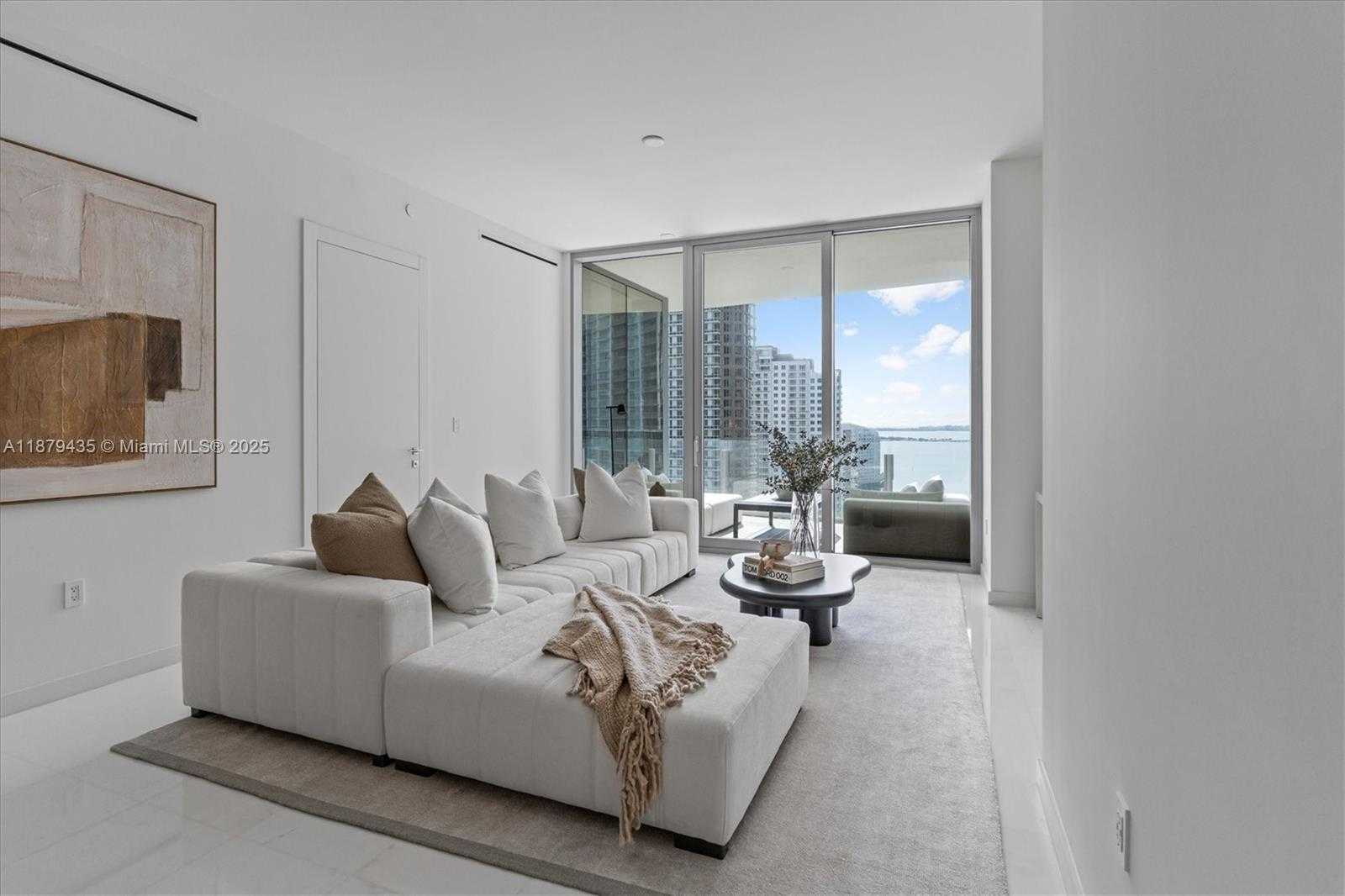 Small Image of 300 BISCAYNE BLVD WAY #2205, Miami Number 5