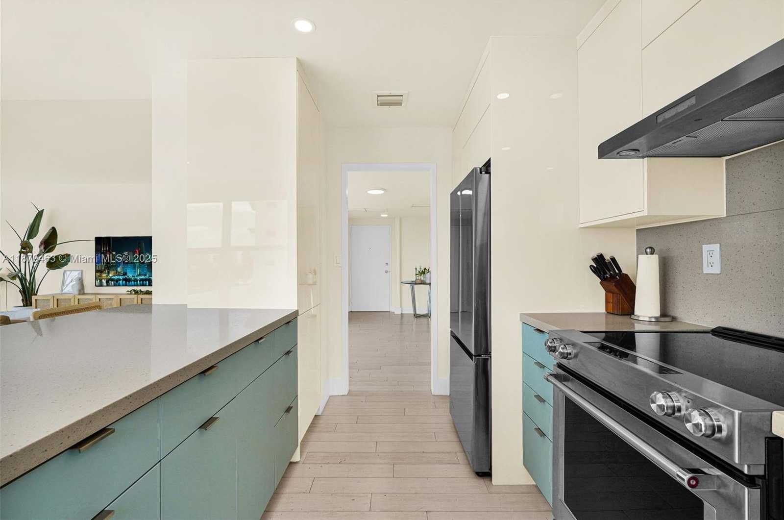 Small Image of 9100 WEST BAY HARBOR DR #8A, Bay Harbor Islands Number 26