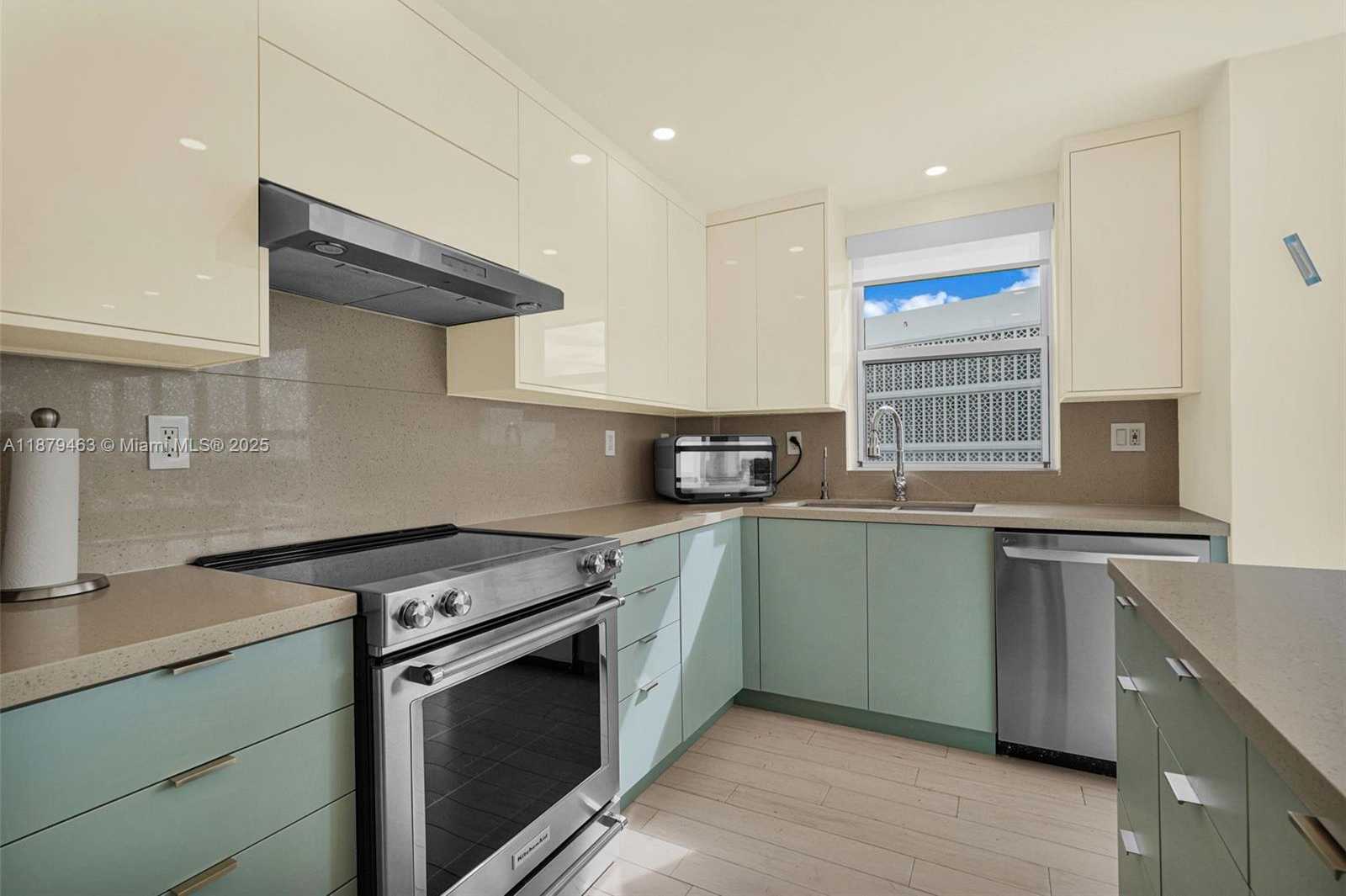 Small Image of 9100 WEST BAY HARBOR DR #8A, Bay Harbor Islands Number 29