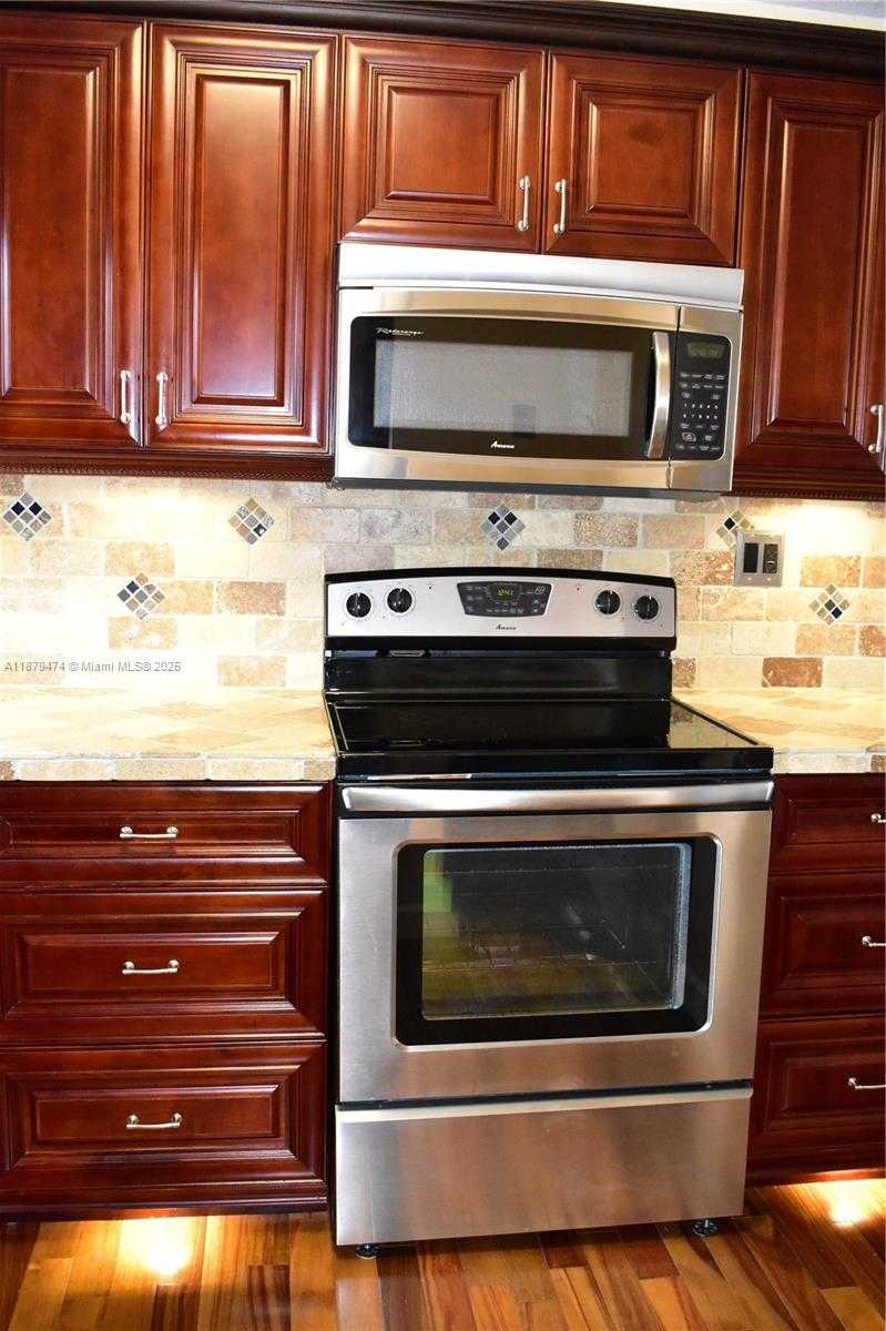 Small Image of 9641 SUNRISE LAKES BLVD #306, Sunrise Number 11