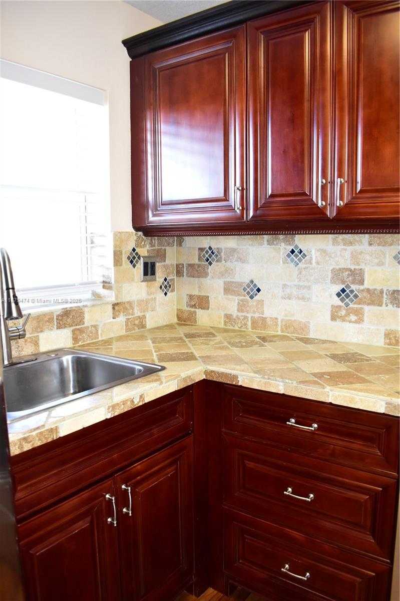 Small Image of 9641 SUNRISE LAKES BLVD #306, Sunrise Number 12