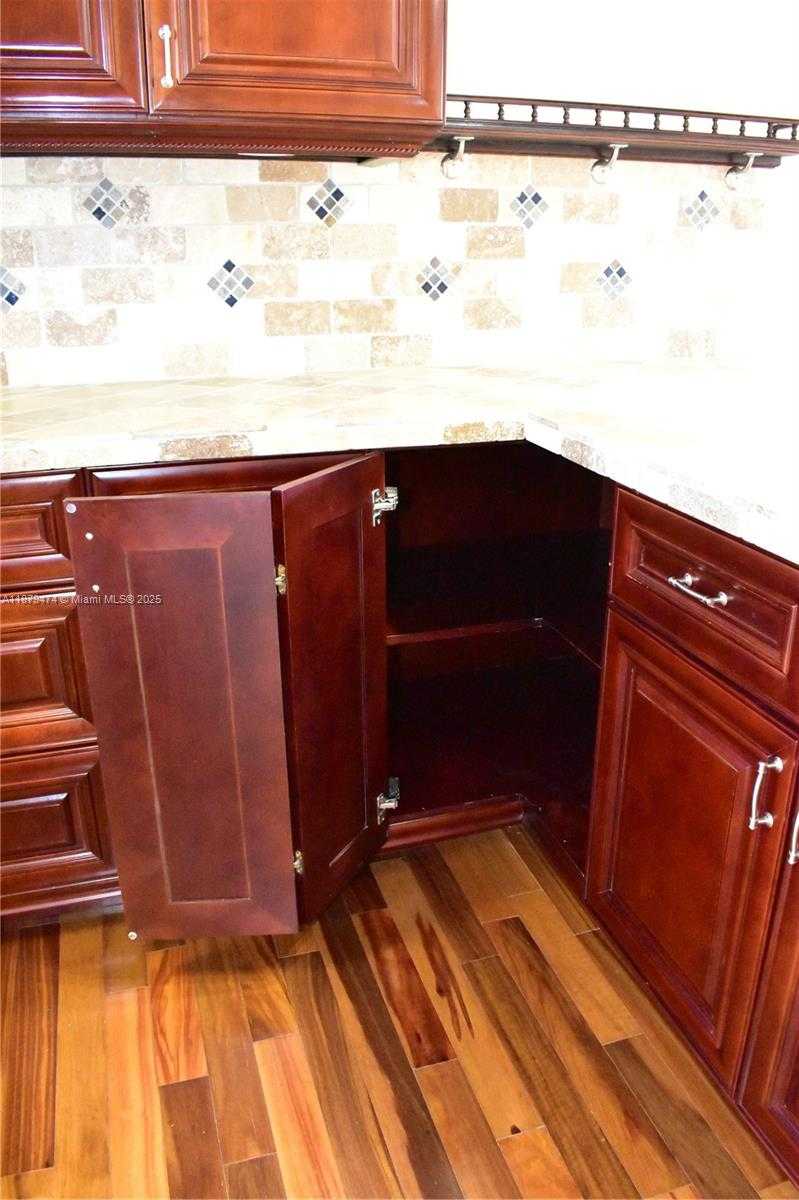 Small Image of 9641 SUNRISE LAKES BLVD #306, Sunrise Number 15