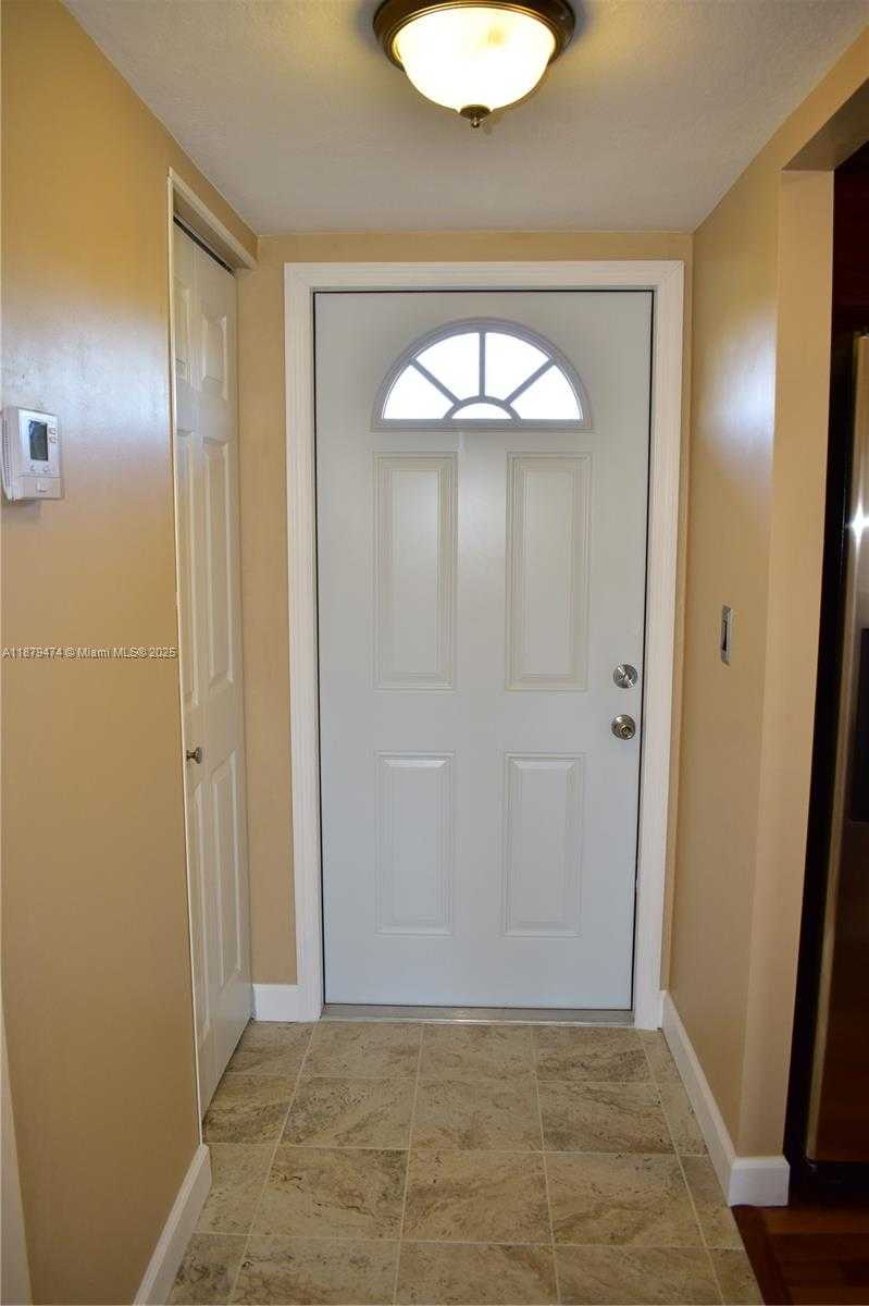 Small Image of 9641 SUNRISE LAKES BLVD #306, Sunrise Number 17