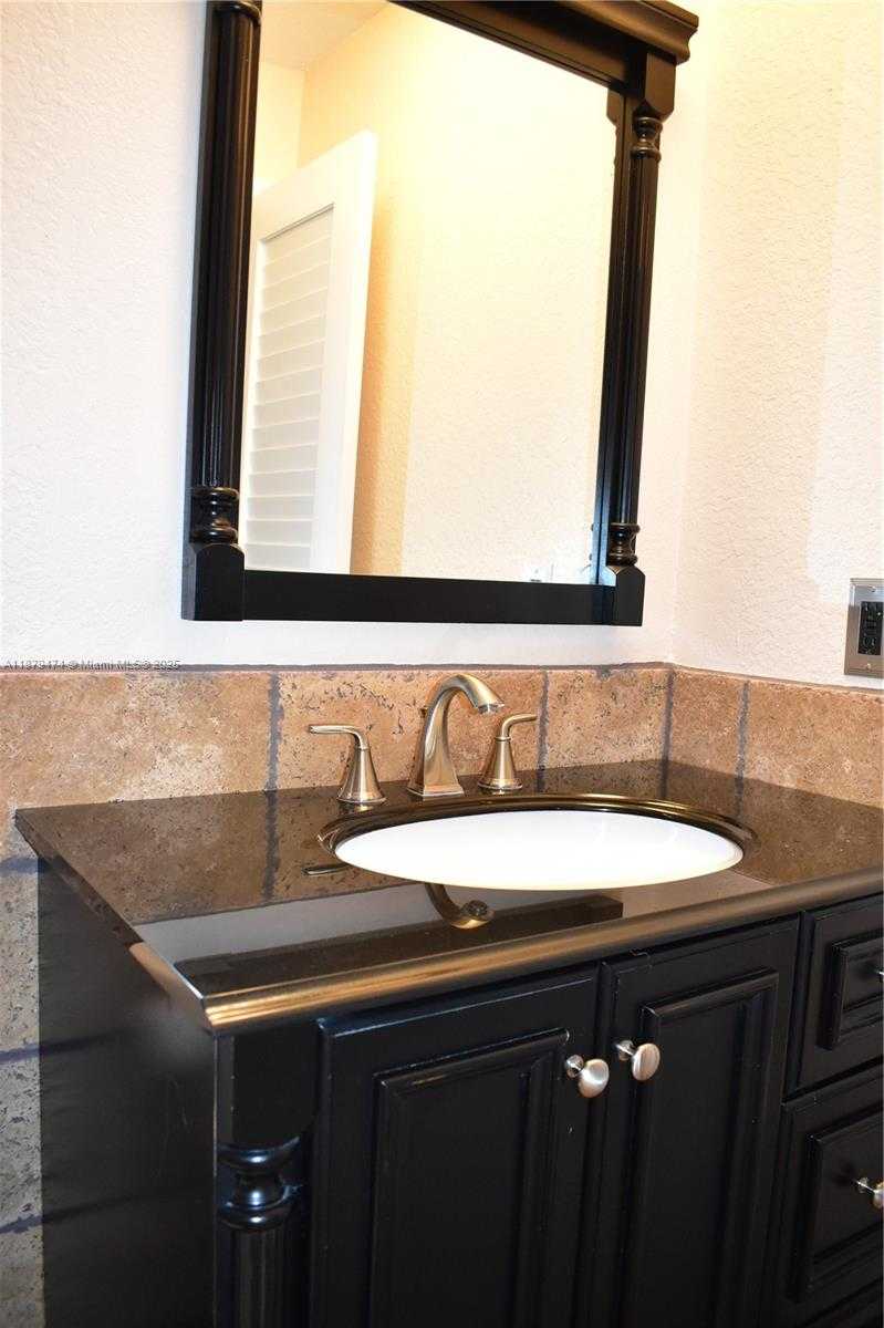 Small Image of 9641 SUNRISE LAKES BLVD #306, Sunrise Number 25