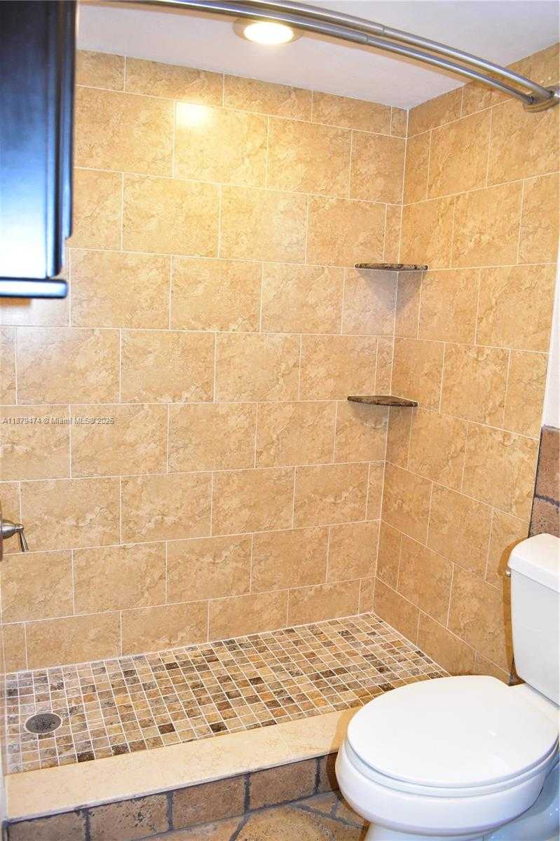 Small Image of 9641 SUNRISE LAKES BLVD #306, Sunrise Number 31