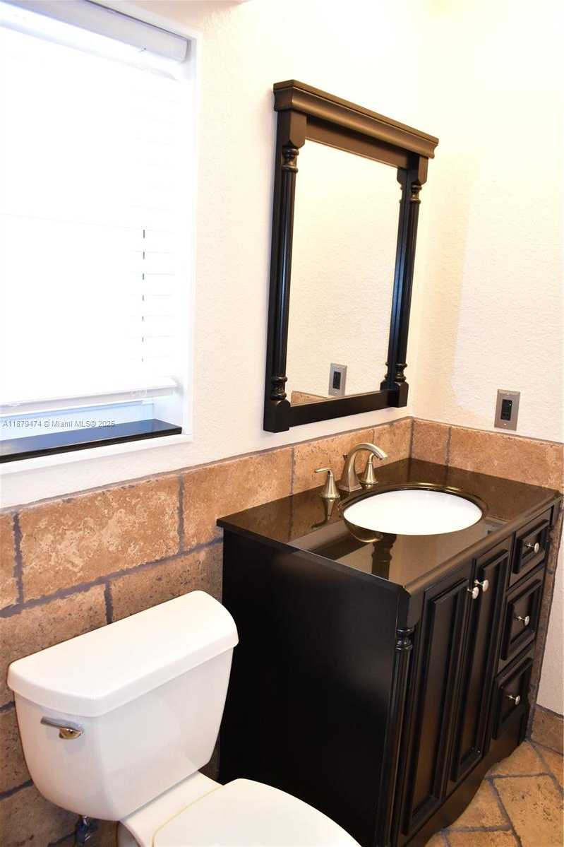 Small Image of 9641 SUNRISE LAKES BLVD #306, Sunrise Number 32