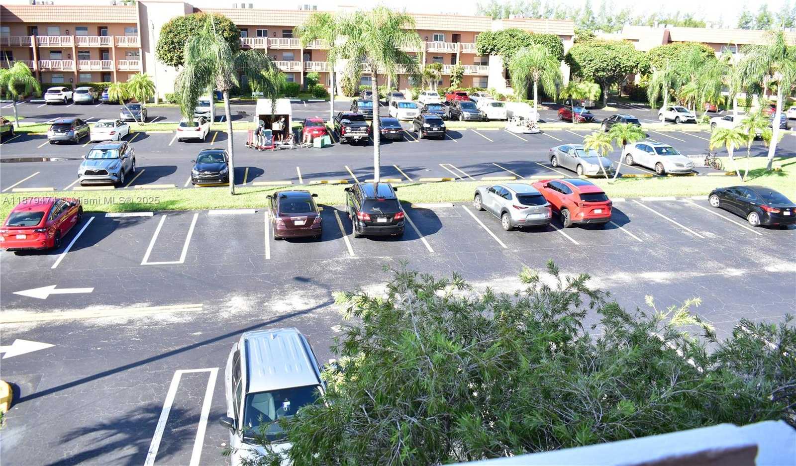 Small Image of 9641 SUNRISE LAKES BLVD #306, Sunrise Number 40