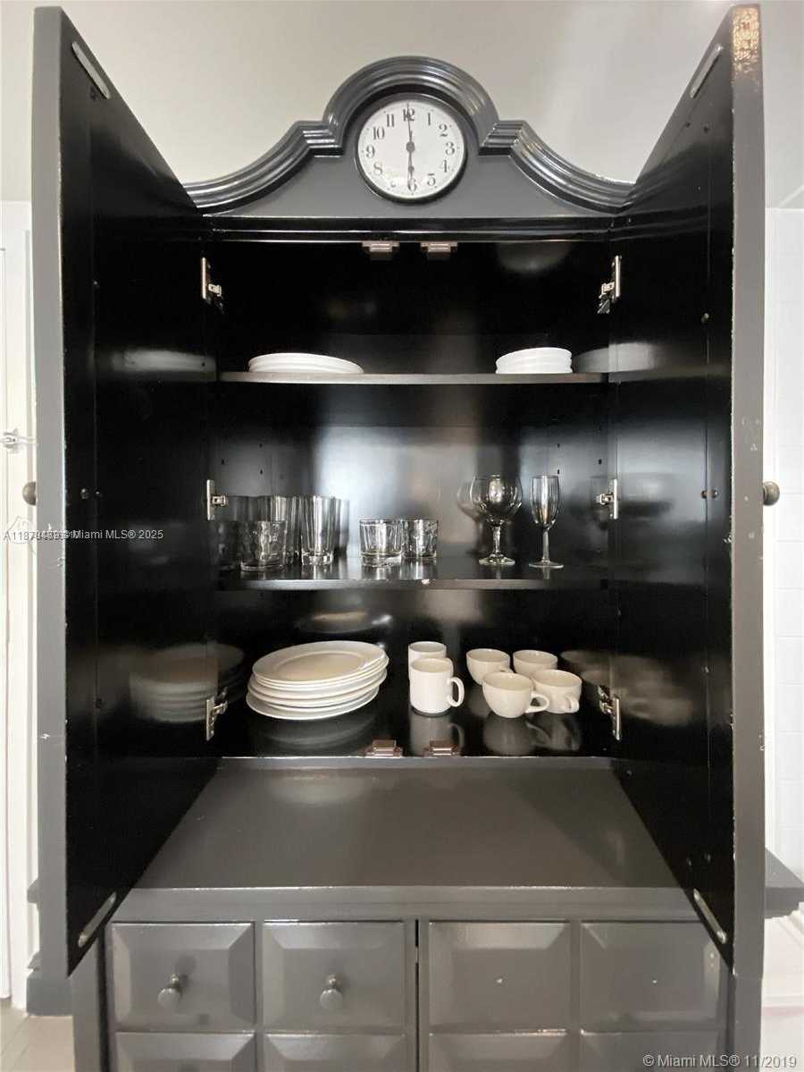 Small Image of 1100 WEST AVE #1510, Miami Beach Number 15