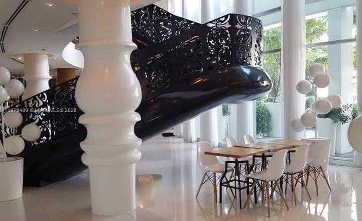 Small Image of 1100 WEST AVE #1510, Miami Beach Number 23
