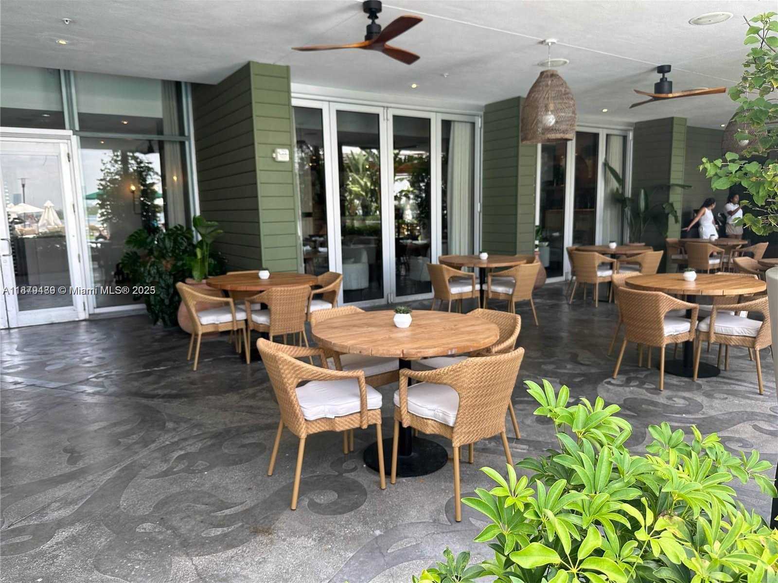 Small Image of 1100 WEST AVE #1510, Miami Beach Number 25