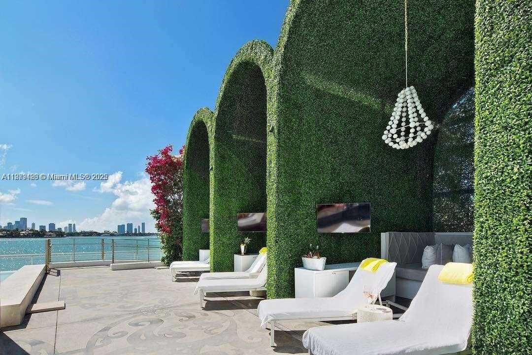 Small Image of 1100 WEST AVE #1510, Miami Beach Number 35