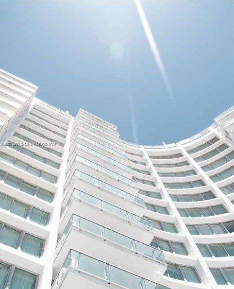 Small Image of 1100 WEST AVE #1510, Miami Beach Number 63