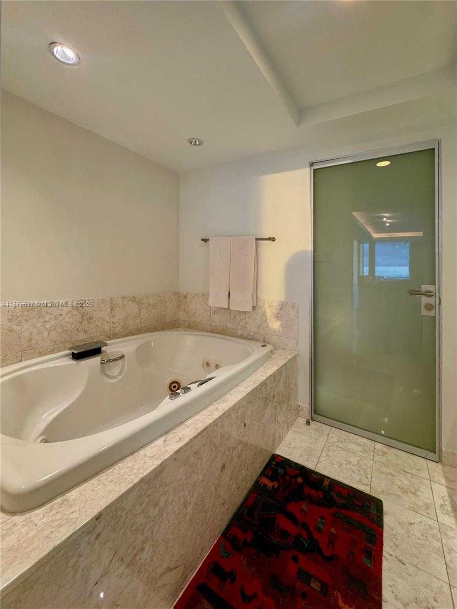 Small Image of 1331 BRICKELL BAY DR #1505, Miami Number 11