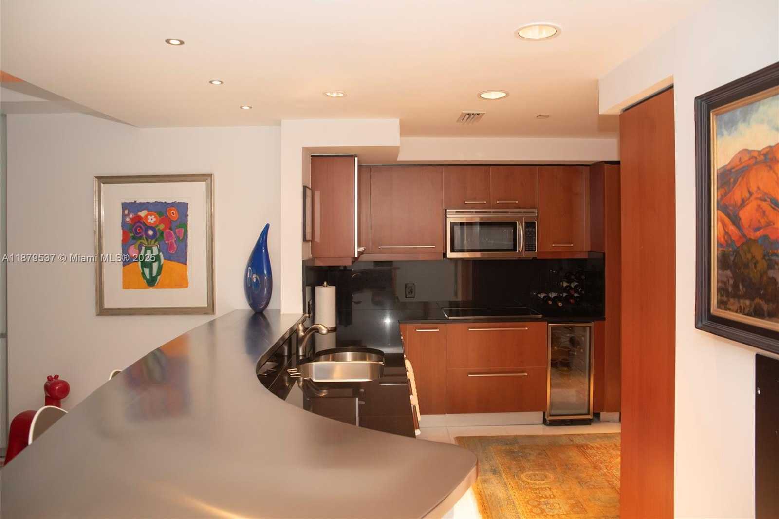 Small Image of 1331 BRICKELL BAY DR #1505, Miami Number 4